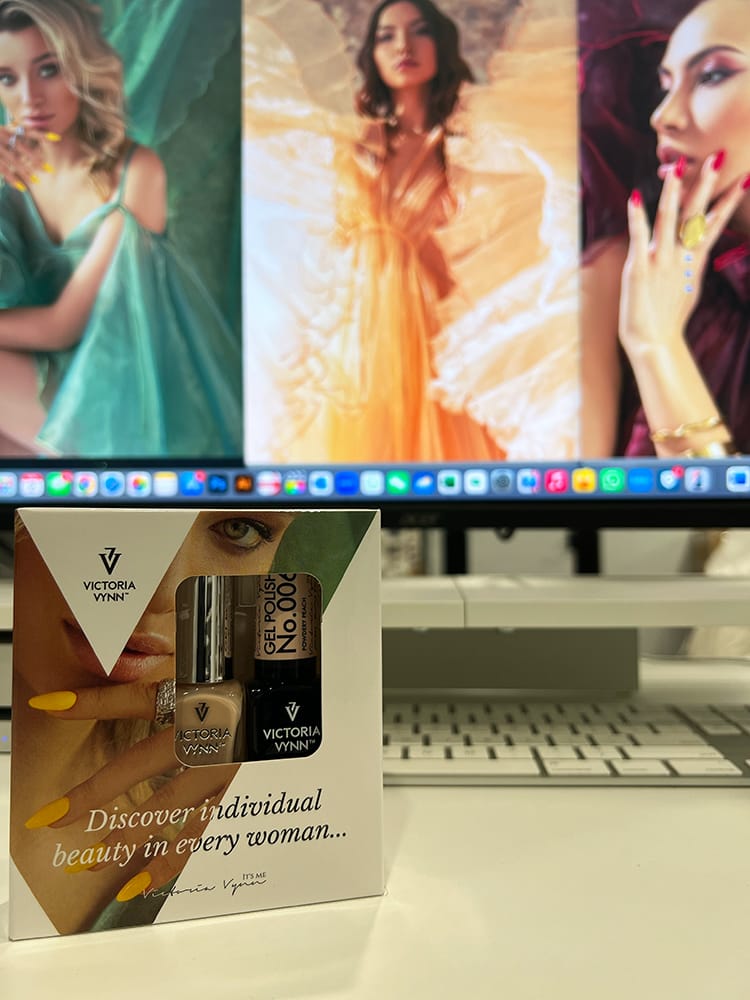 Victoria VYNN 2 Pack Gel Polish 06 + iQ Nail Polish 03 8 iq 3 gp6