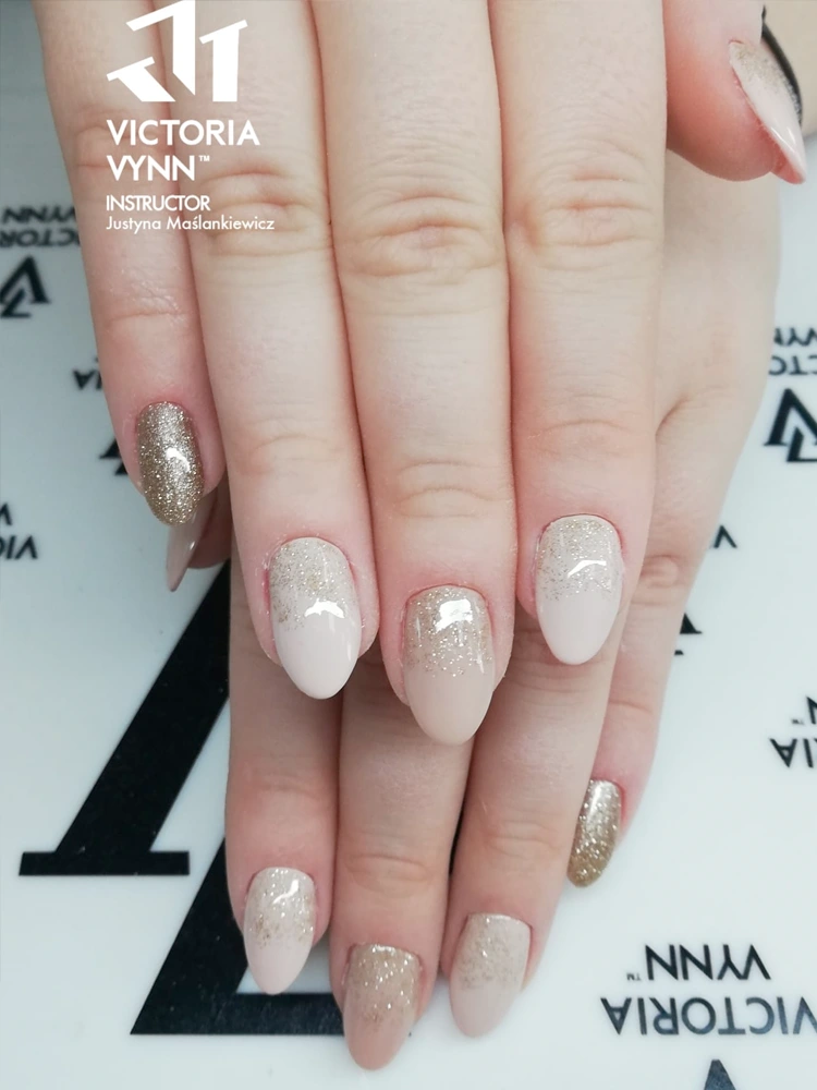 Best Light Beige Hybrid Gel Nail Polish Victoria VYNN 041