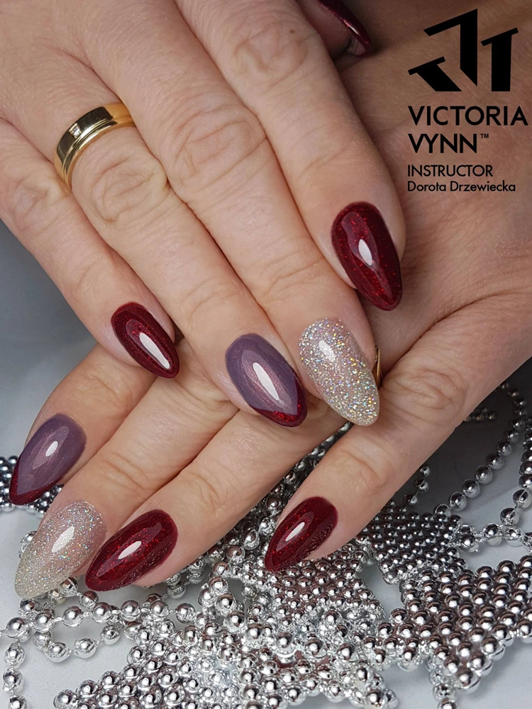 Multicolored sparkly nails Victoria VYNN Pure Creamy Hybrid 038 Star Event