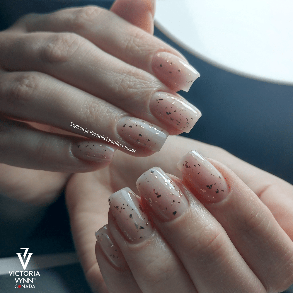 Salon Gel Polish 111 gold foil