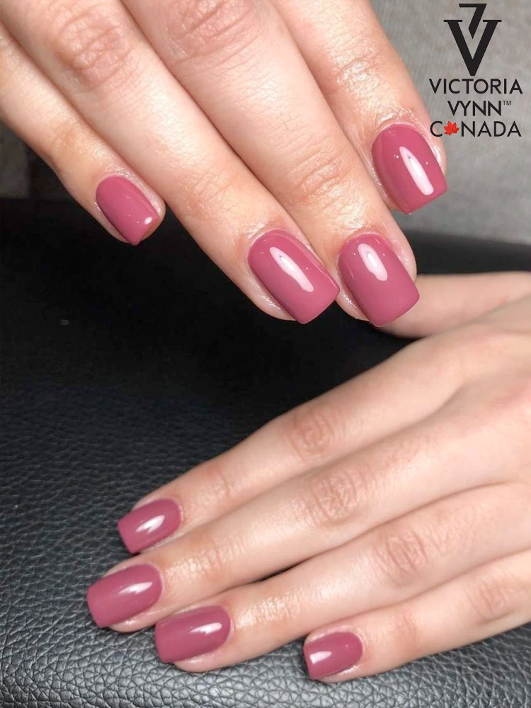 Pure Creamy Hybrid Gel Polish No. 051 Sugar Plum 4 Special Violet Gel Nails Victoria VYNN Pure Creamy Hybrid 051 Sugar Plum 1 1