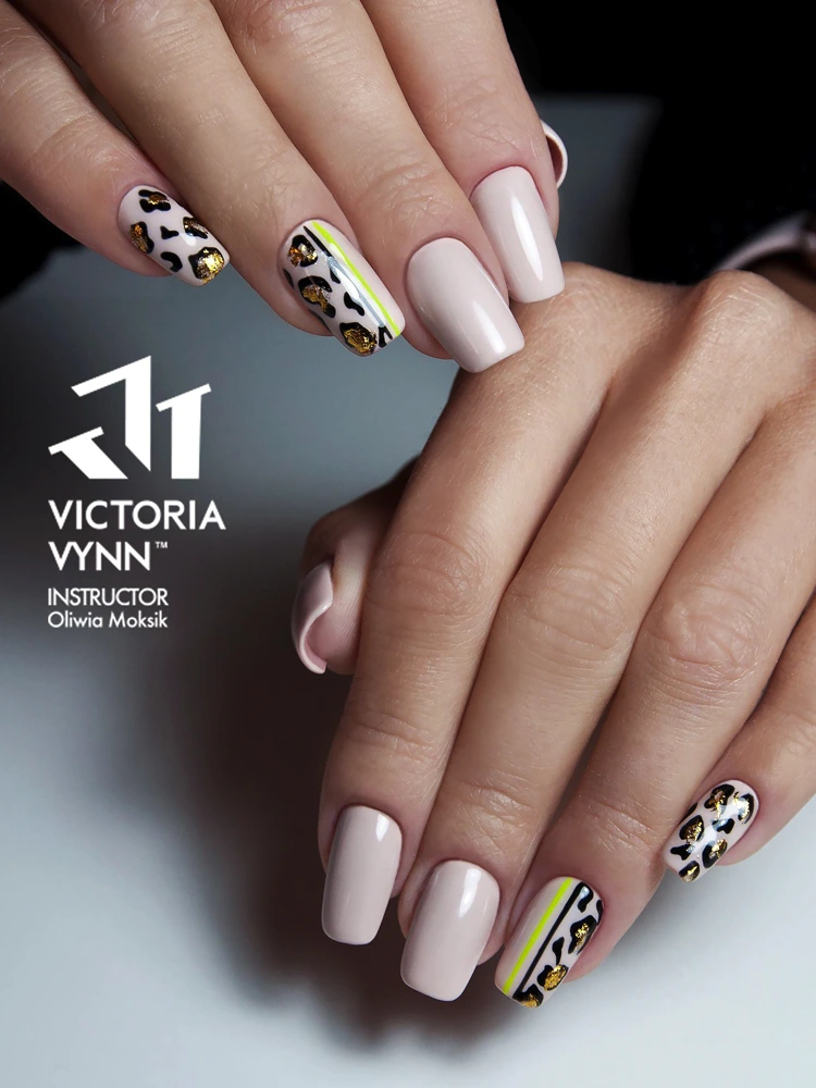 Pure Creamy Hybrid Gel Polish No. 074 Toasted Almond 14 best nude pink nails Victoria VYNN Pure Creamy Hybrid Toasted Almond 074 1 5