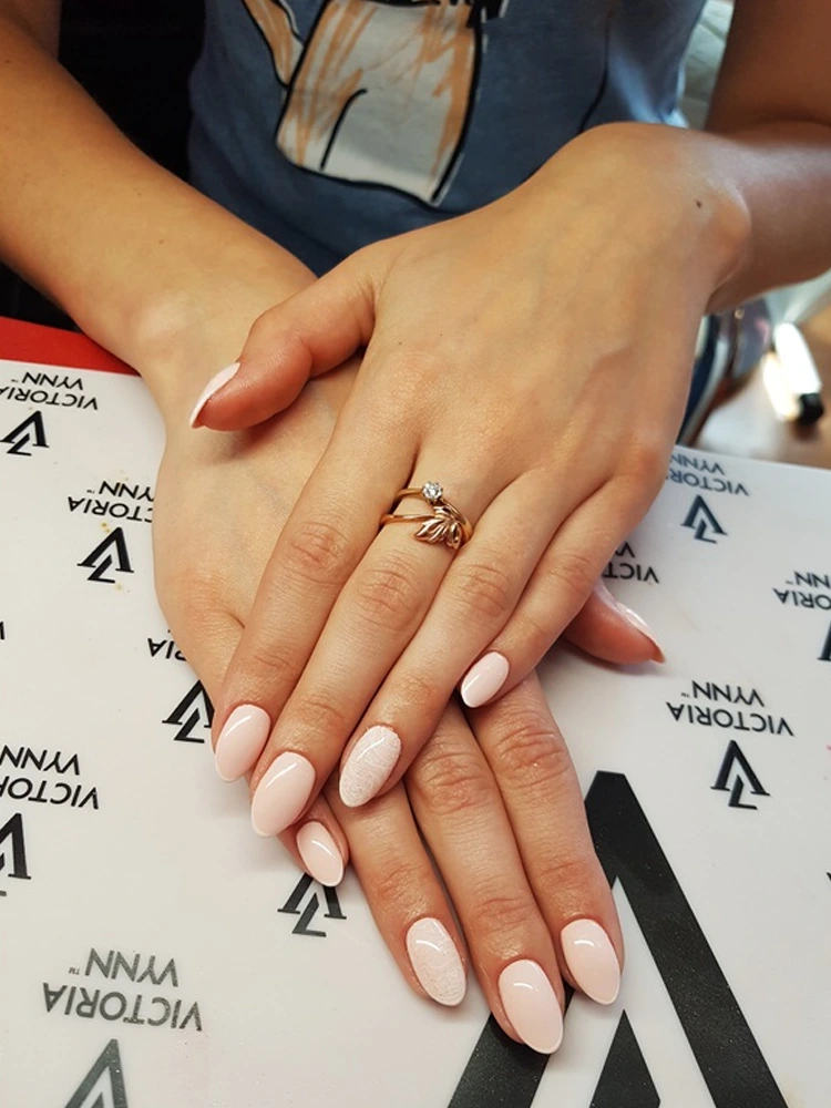 Pure Creamy Hybrid Gel Polish No. 073 Powder Pink 8 best powdery pink nails Victoria VYNN Pure Creamy Hybrid 073 Powder Pink 1 6