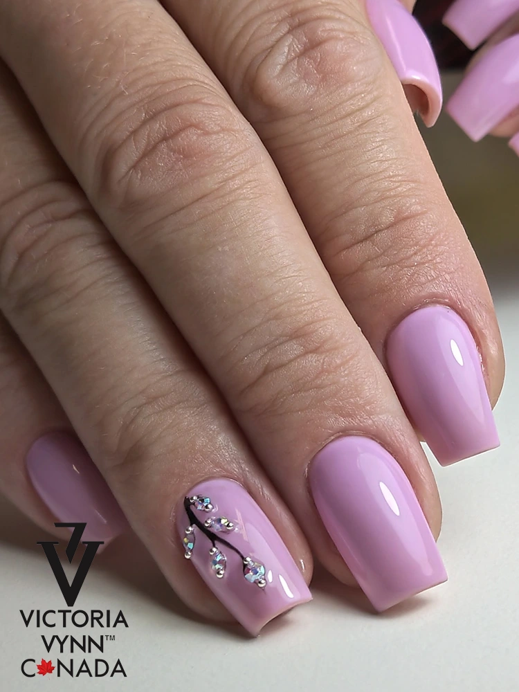 Pure Creamy Hybrid Gel Polish No. 081 Floral Whisper 4 Best Pastel Violet Nails Victoira VYNN Pure Creamy Hybrid 081 Floral Whisper