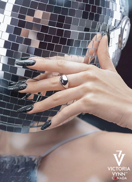 Salon Gel Polish No. 330 Black Freestyle 4 best intense black disco gel polish Victoria VYNN 330 Black Freestyle Disco Fever Collection