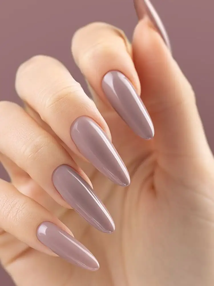 Victoria VYNN Pure Creamy Hybrid Gel Polish No. 244 Field Wind 4 victoria vynn pure creamy hybrid fall 2023 earthy collection no. 244 1