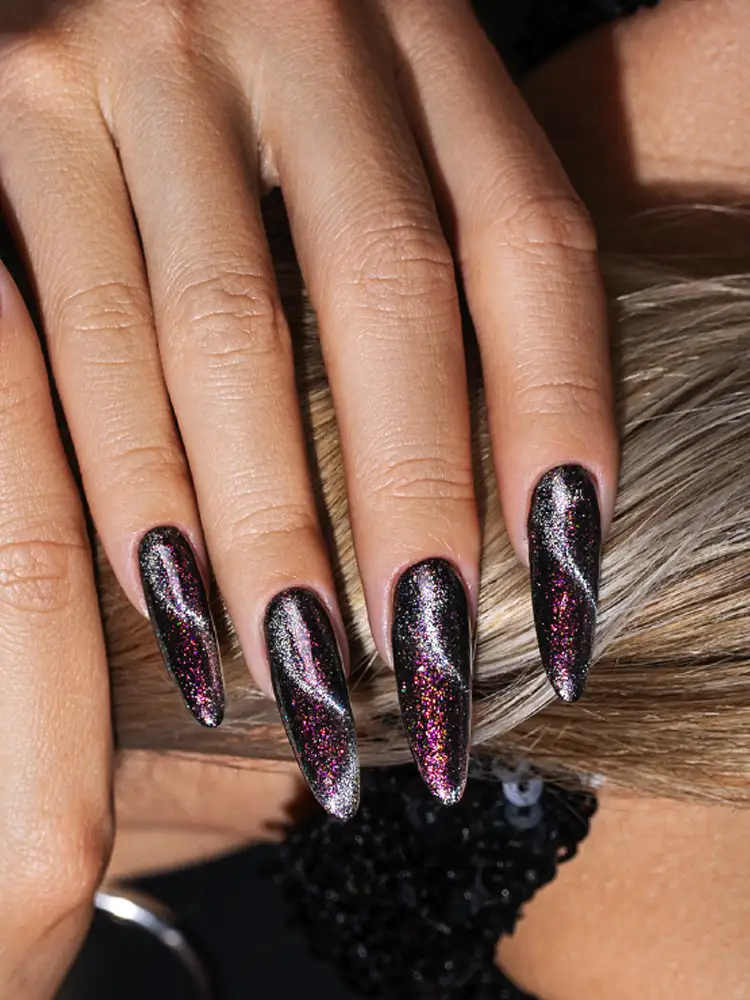 beautiful purple cat eye gel polish victoria vynn party flash no. 357 1 1