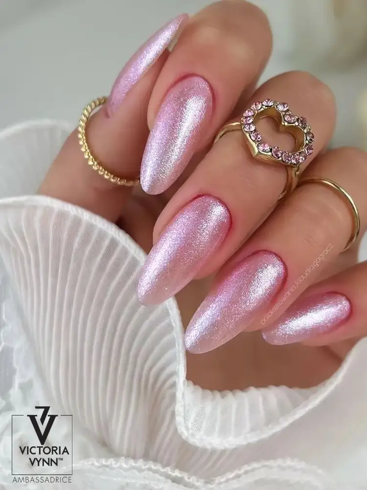 Victoria VYNN Gel Polish No. 371 Ragazza 4 victoria vynn salon gel polish no. 371 ragazza 1 2